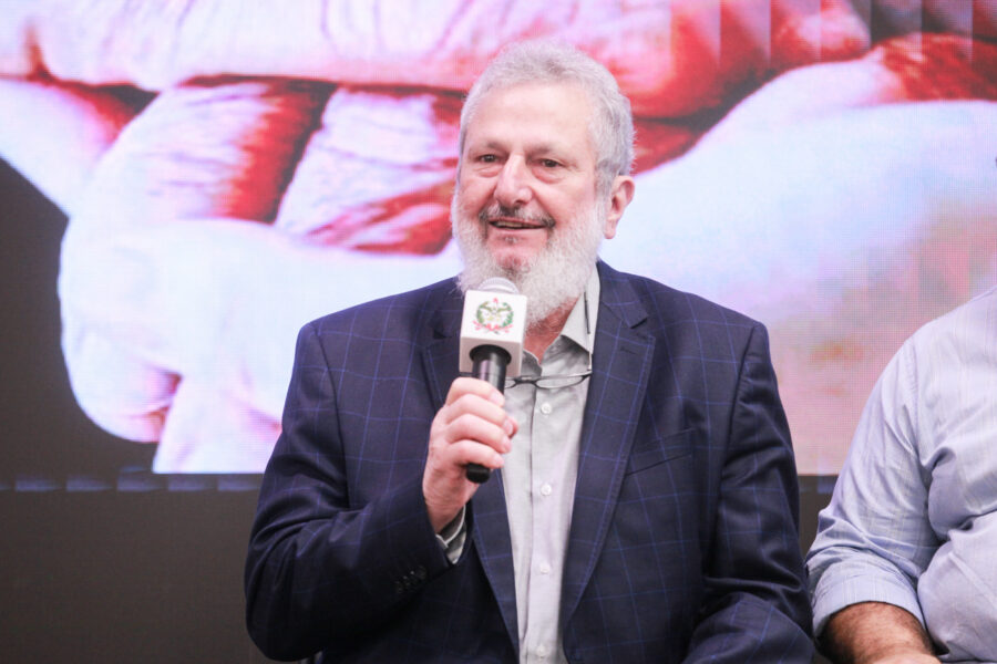 Deputado Padre Pedro Baldissera (PT), proponente do debate.