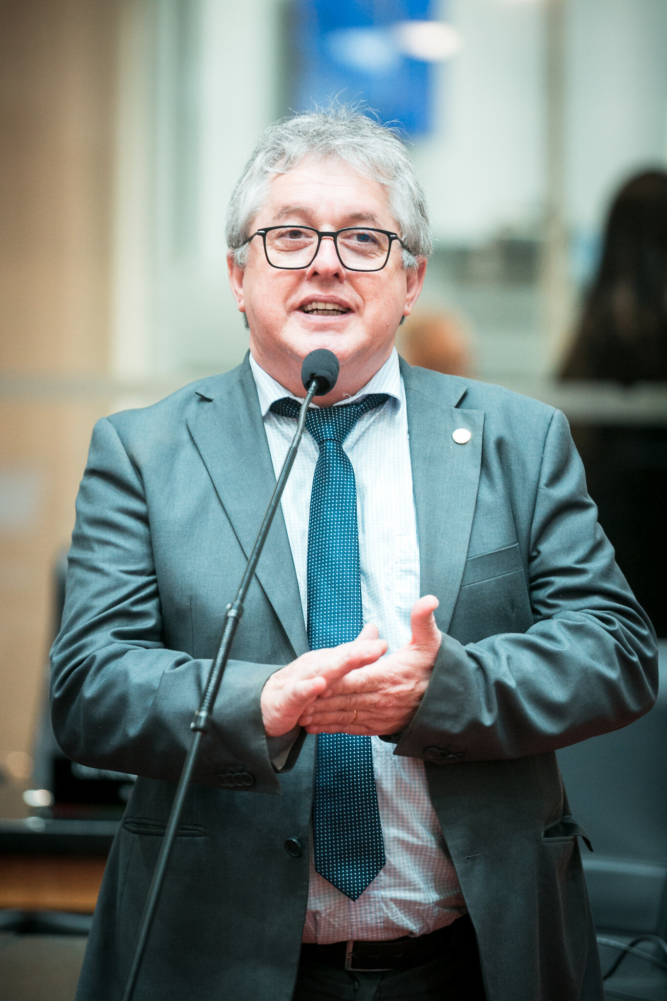 - Deputado Tiago Zilli (MDB)