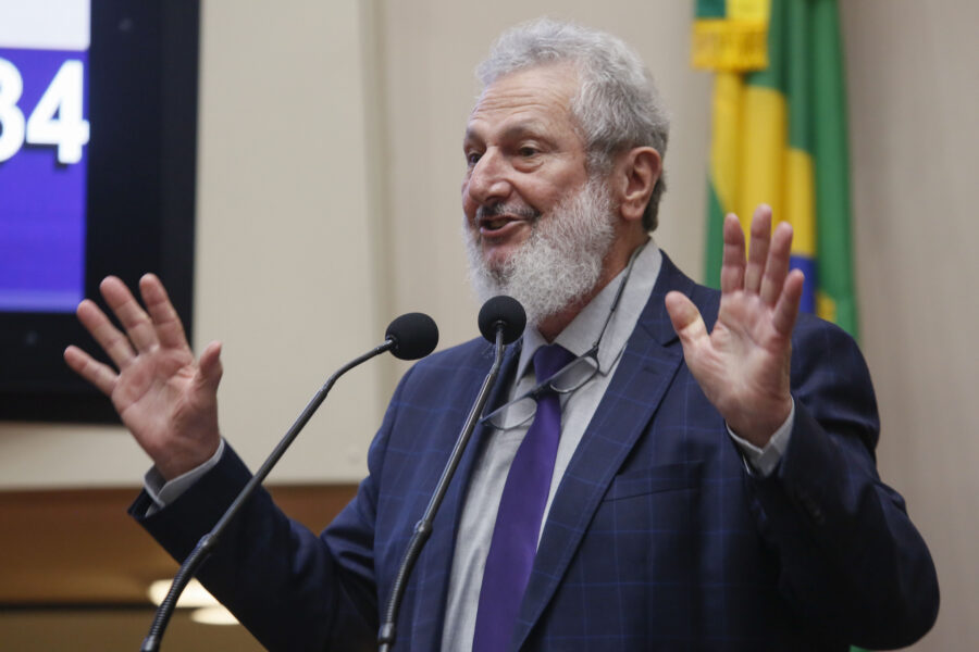 Padre Pedro disse que a regulamentação da lei que distribui canabidiol gratuitamente pelo SUS deixa o acesso praticamente impossível