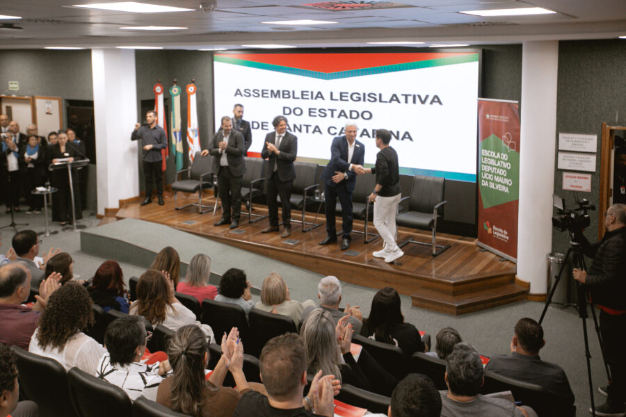 O evento aconteceu no Plenarinho Deputado Paulo Stuart Wright, na Alesc.