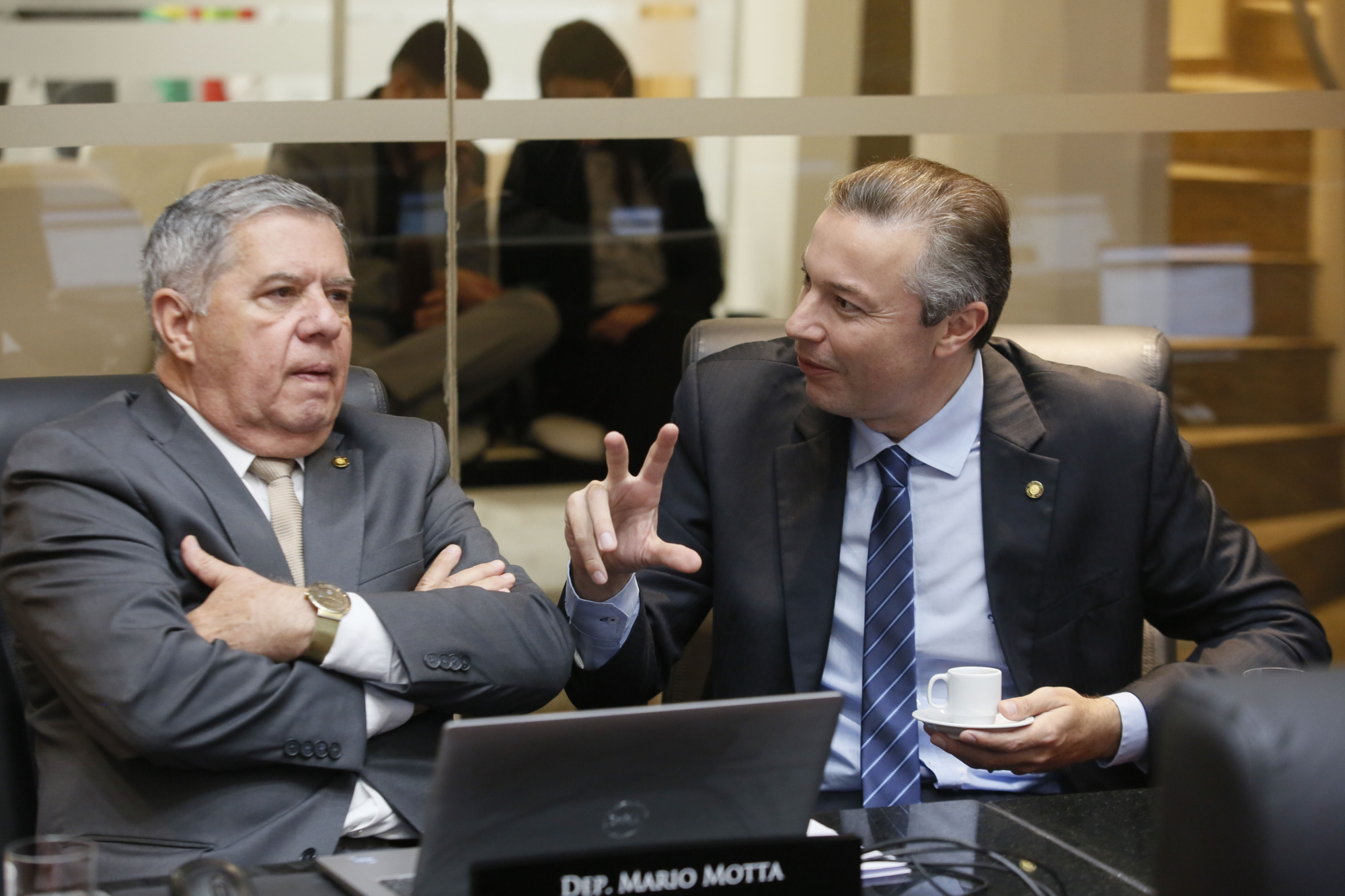 - Deputado Mário Motta (PSD)
 - Deputado Napoleão Bernardes (PSD)