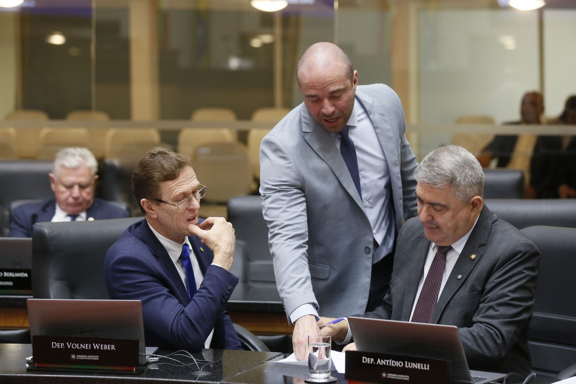 - Deputado Volnei Weber (MDB)  - Deputado Jessé Lopes (PL) - Deputado Antídio Lunelli (MDB)