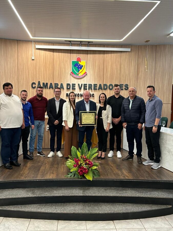 Marcos Vieira recebe titulo de Cidadão Honorário de Belmonte.