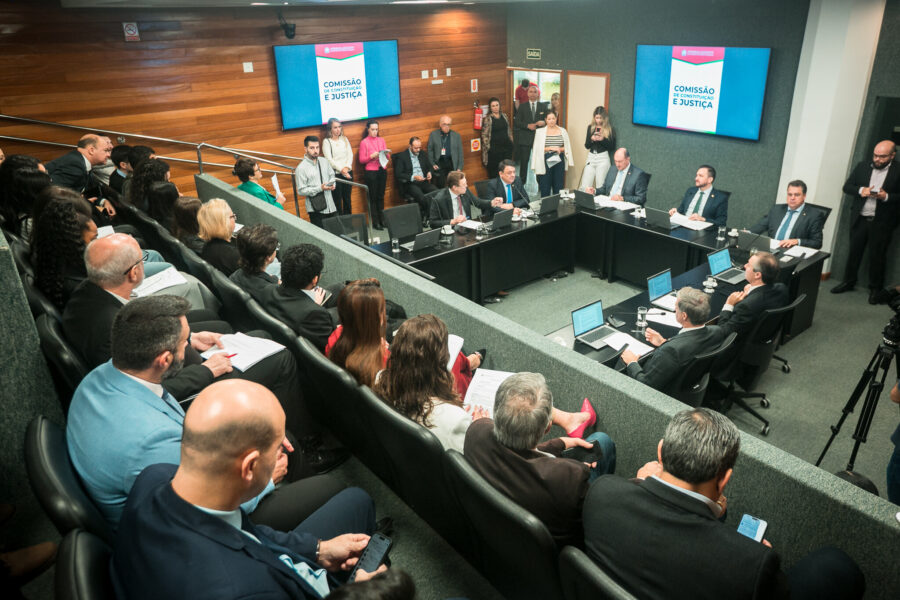 Comissão de Constituição e Justiça (CCJ) da Alesc se reuniu na manhã desta terça-feira (3)