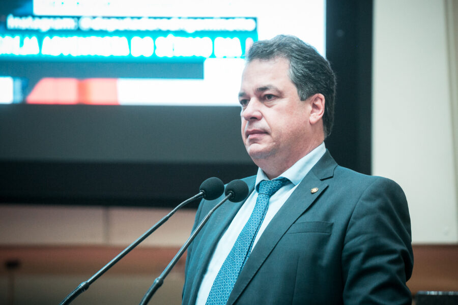 Deputado Rodrigo Minotto (PDT), proponente da homenagem.