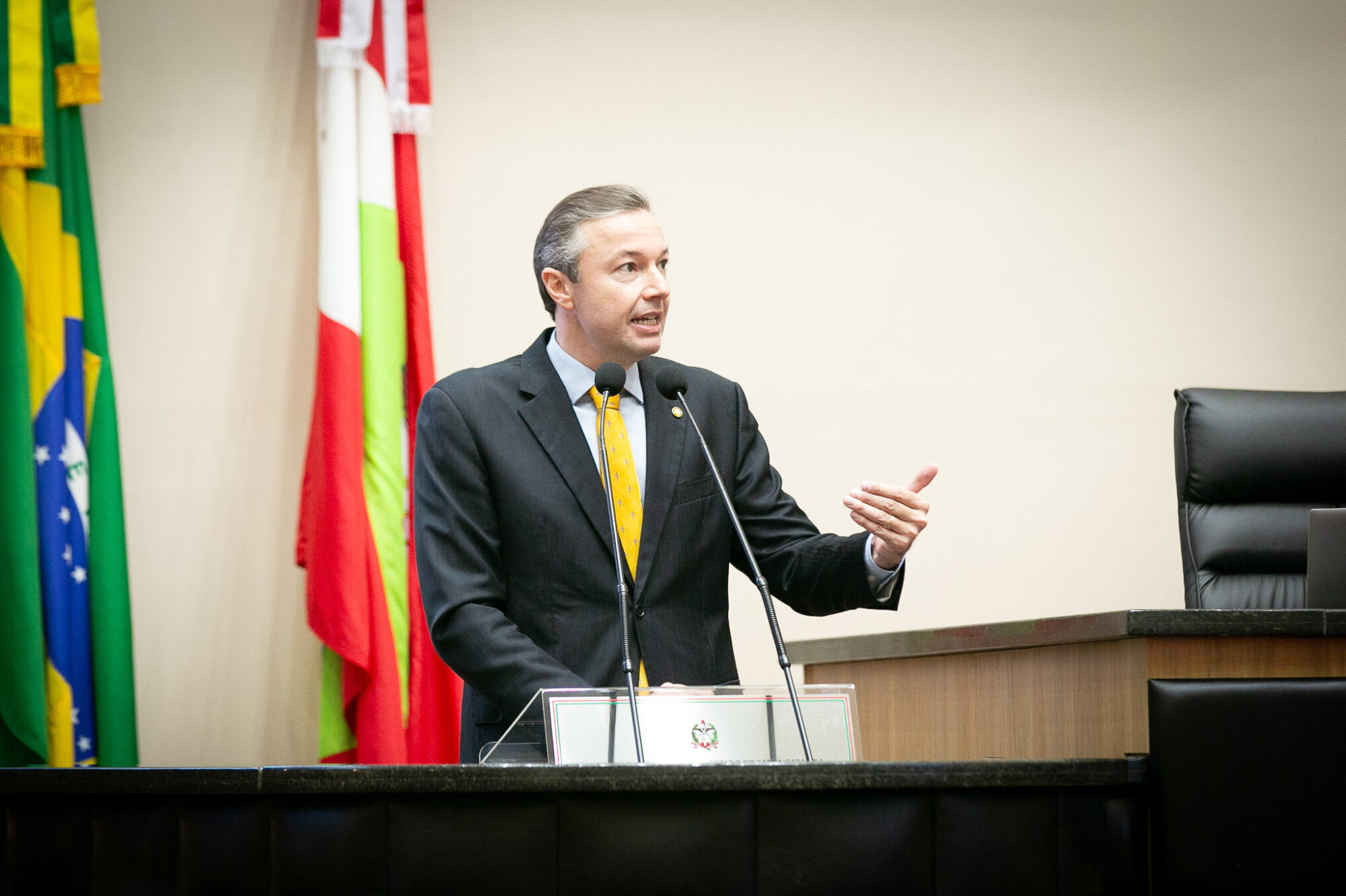 - Deputado Napoleão Bernardes (PSD)