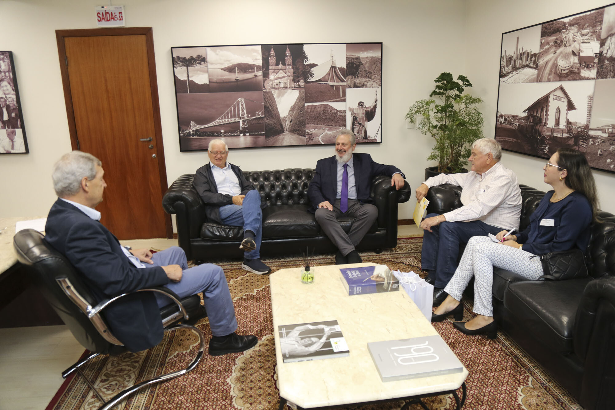 Deputado Padre Pedro (Presidente interino), recebe Celso Calcagnoto, do SEBRAE de SC e presidente da (FAASC), Sr, Agenor Sartori Castagna