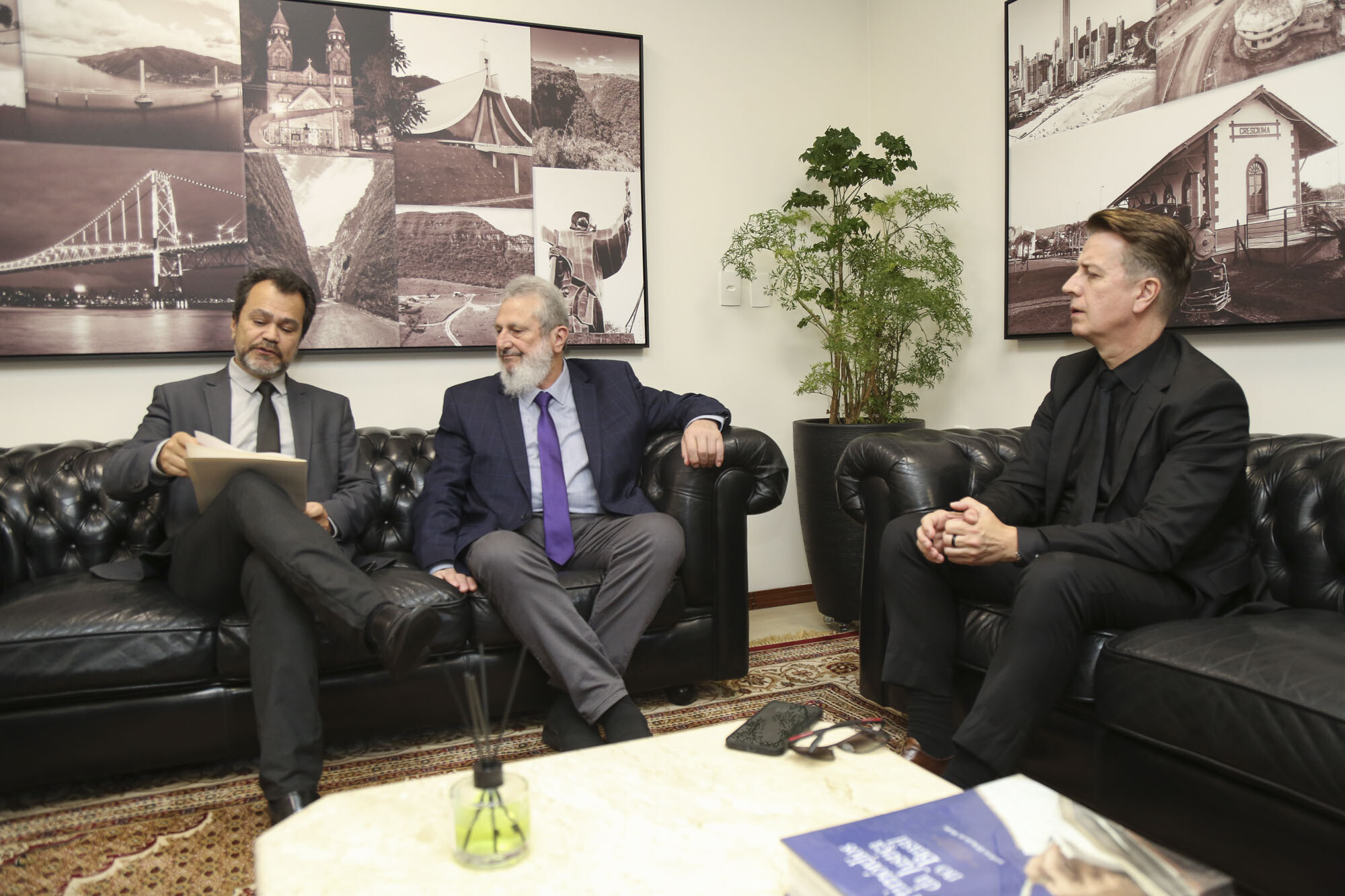 Deputado Padre Pedro recebe o Desembragador João Marcos Buch