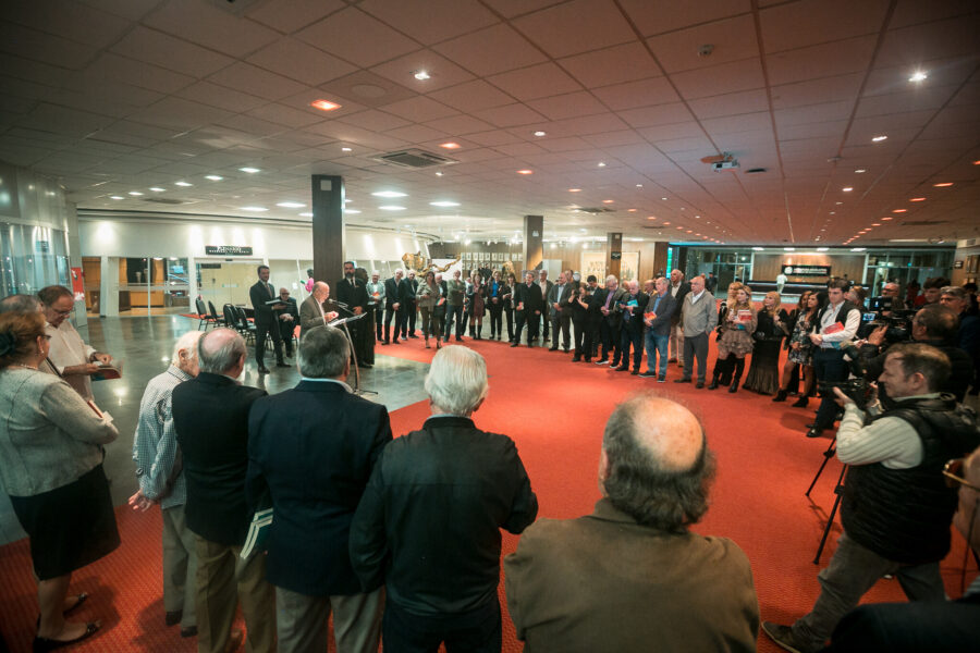 O lançamento ocorreu no hall do Palácio Barriga Verde.