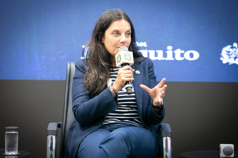 Professora Regina Rodrigues.