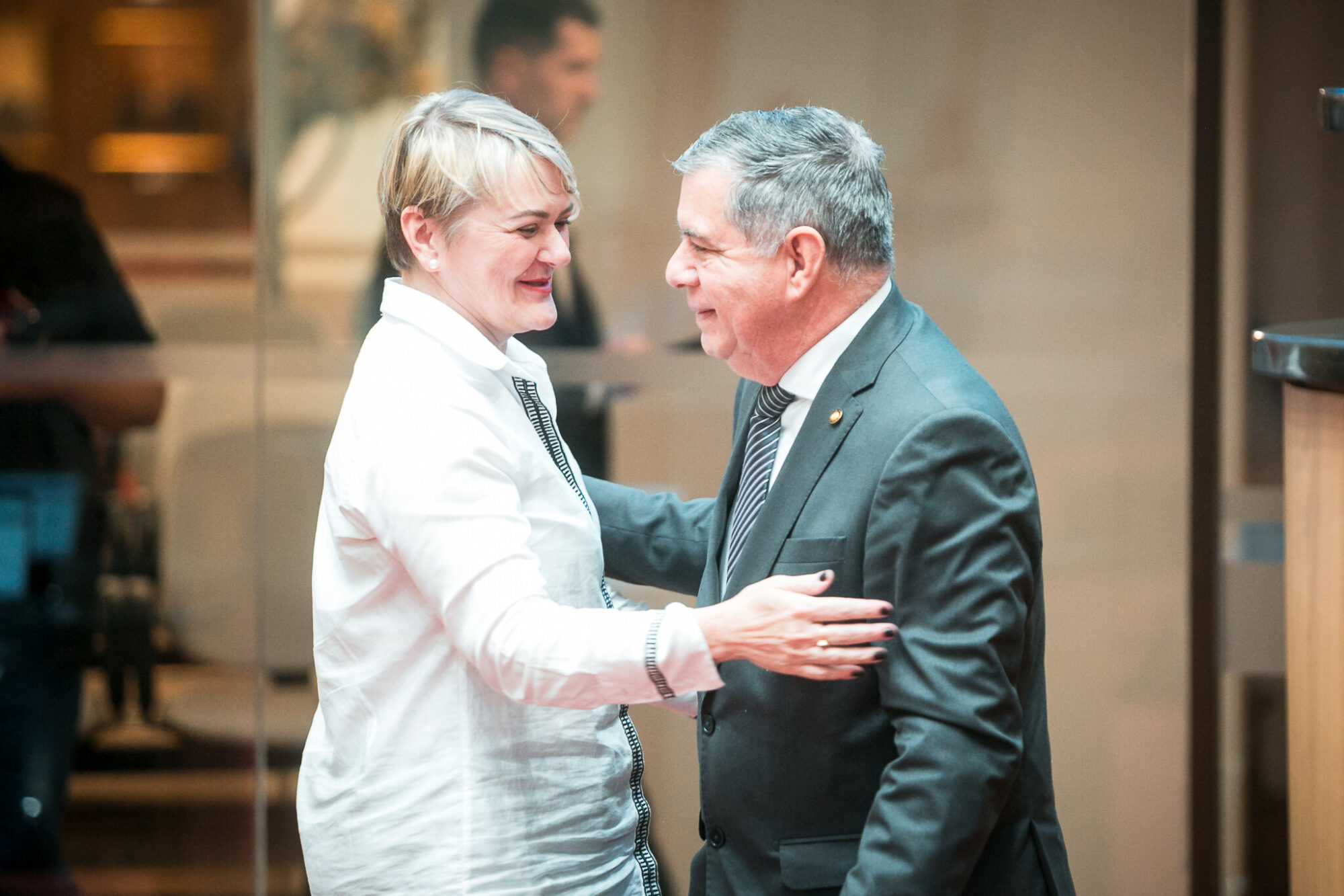 - Deputada Luciane Carminatti (PT)