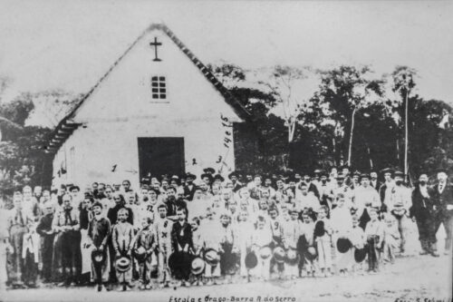 Vencer ou morrer: entre as lembranças da terra natal e a realidade no Brasil