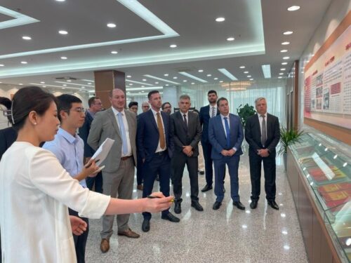 Comitiva catarinense reforça laços com parlamento de Shanxi, na China