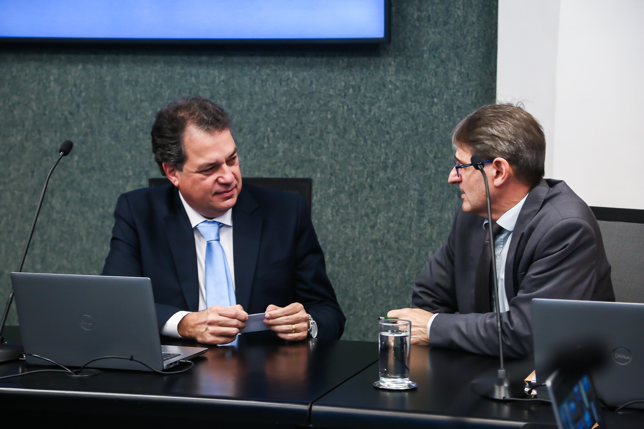 - Deputado Rodrigo Minotto (PDT) 	
 - Deputado Neodi Saretta (PT)