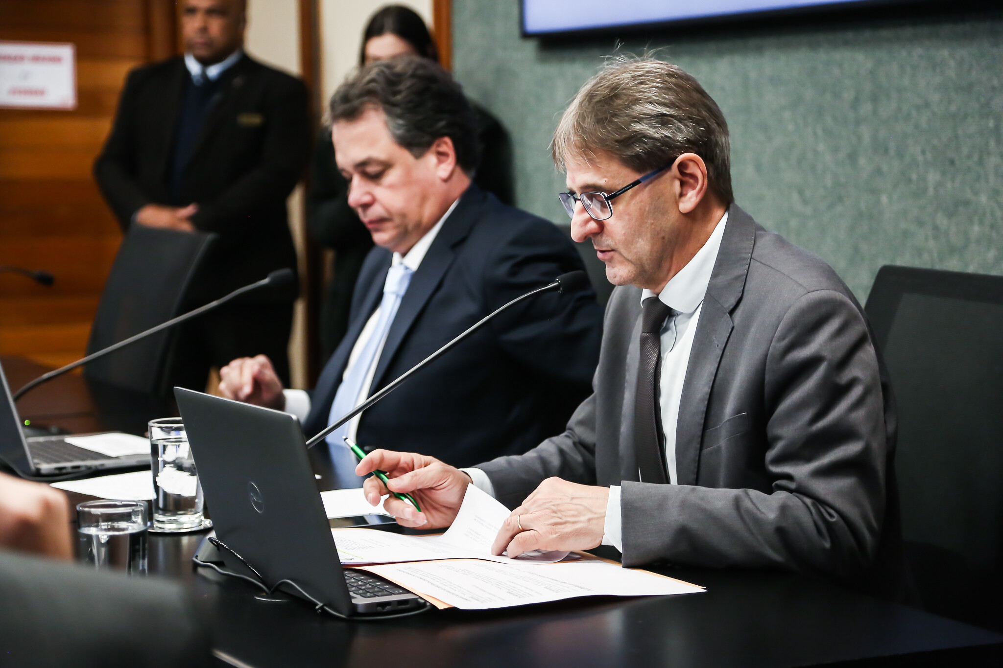 - Deputado Rodrigo Minotto (PDT) 	
 - Deputado Neodi Saretta (PT)