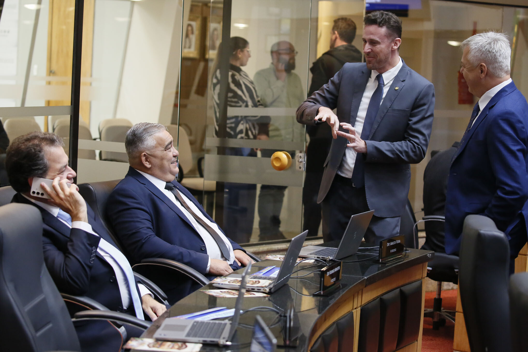 - Deputado Fernando Krelling (MDB)