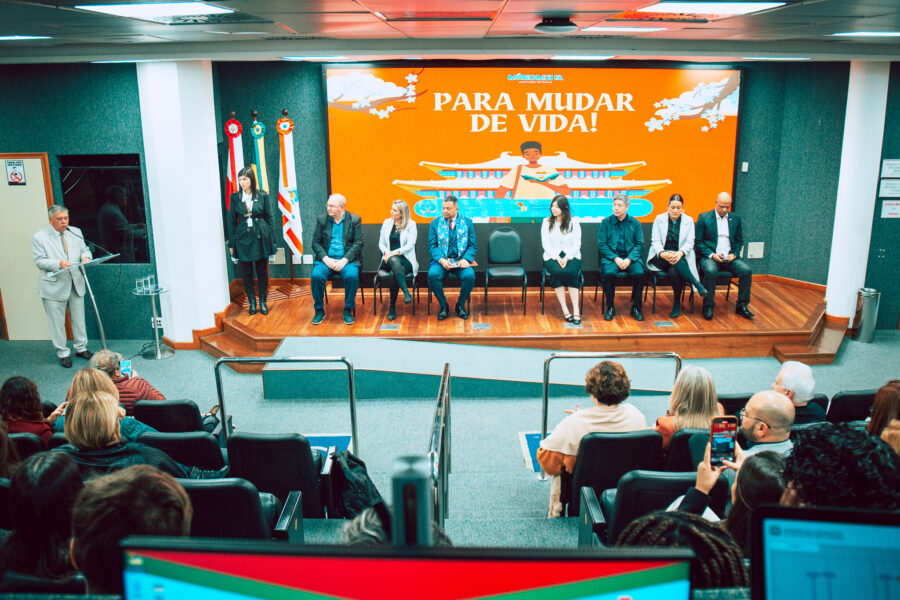 Programa de intercâmbio educacional “Para Mudar de Vida” é lançado no Parlamento