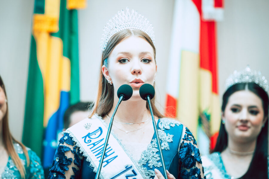 Rainha da 13ª Festa das Origens e do Colono, Lívia Erbs