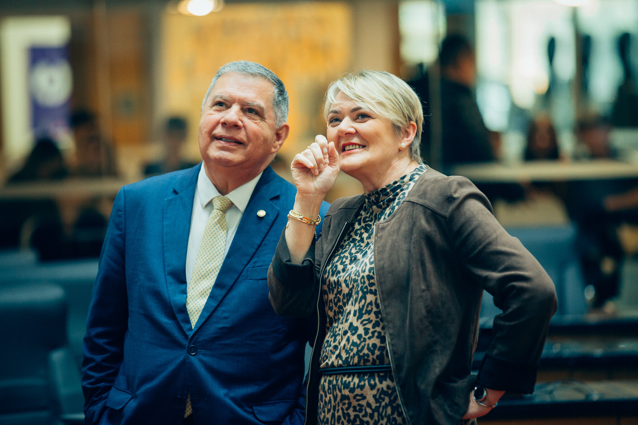 - Deputado Mário Motta (PSD)
 - Deputada Luciane Carminatti (PT)