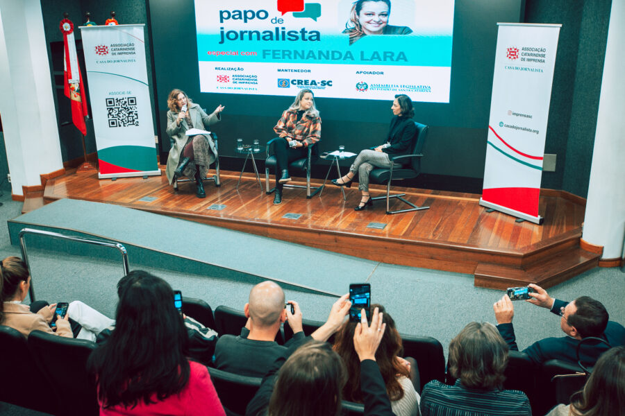 Evento debateu jornalismo independente e ferramentas para portais de notícias locais.