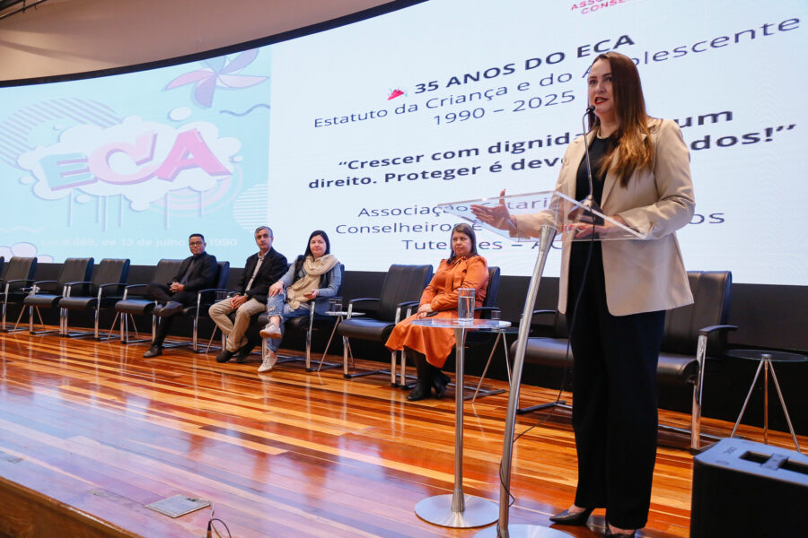Greyce Laurentino, presidente da Comissão da Criança e do Adolescente da OAB subseção de São José.