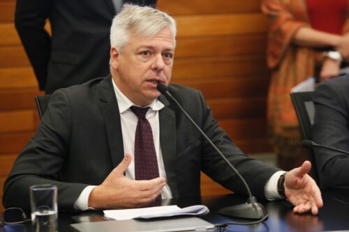 Fabiano assegura apoio à agricultura familiar e políticas sociais na LDO 2026