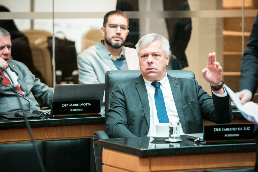 Deputado quer CPI para apurar fraudes no Universidade Gratuita
