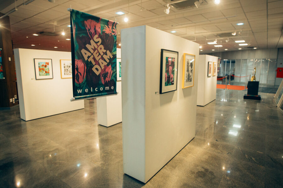 Exposição  FlorAções segue no hall da Alesc até o dia 14 de agosto.