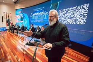 Padre Pedro participou de audiência pública que tratou do uso da cannabis medicinal no tratamento de doenças crônicas