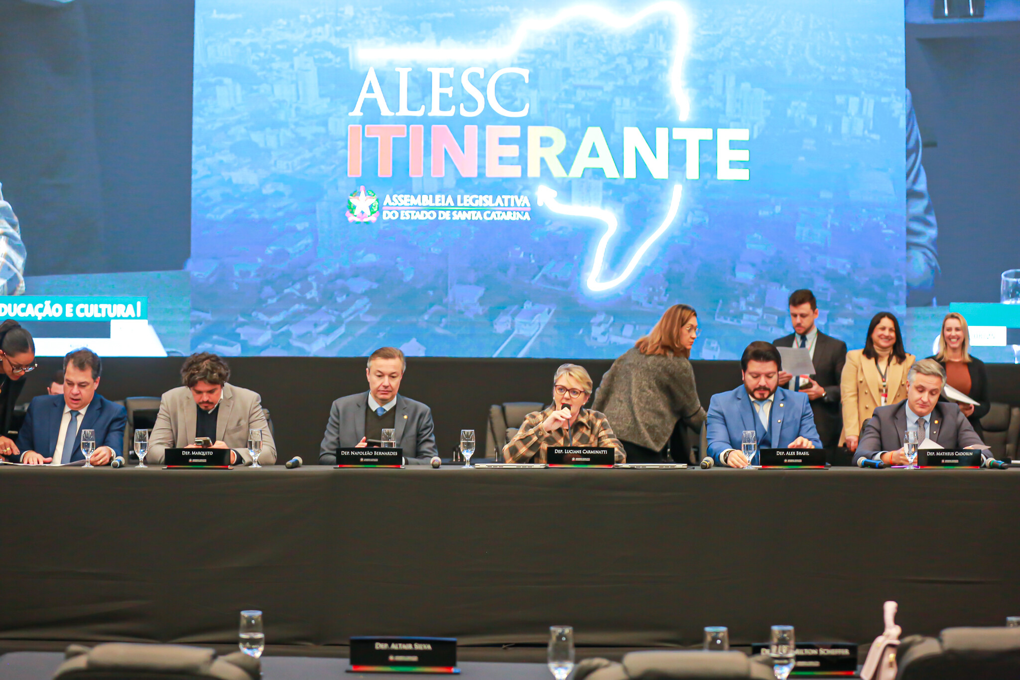 - Deputado Rodrigo Minotto (PDT)
 - Deputado Marquito (PSOL)
 - Deputado Napoleão Bernardes (PSD) 	
 - Deputada Luciane Carminatti (PT) 		
 - Deputado Alex Brasil (PL)
 - Deputado Matheus Cadorin (NOVO)