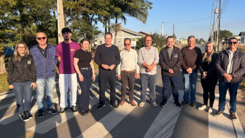 Minotto participa da inauguração da pavimentação da Rua Eli da Silva Vieira, em Maracajá