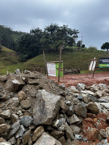Obra que se arrasta há mais de 4 anos será tema de audiência pública em São Pedro de Alcântara