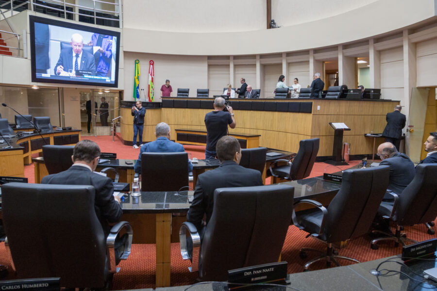 A Comissão de Finanças é presidida pelo deputado Marcos Vieira.