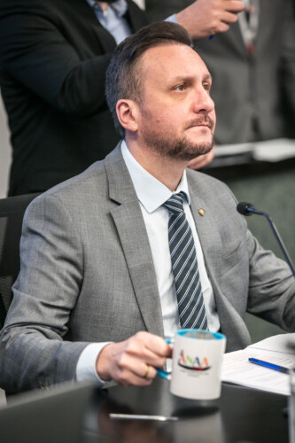 - Deputado Pepê Collaço (PP)