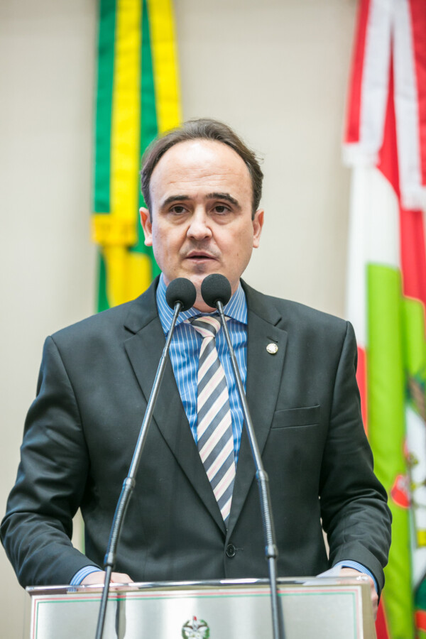 - Deputado Carlos Humberto (PL)
