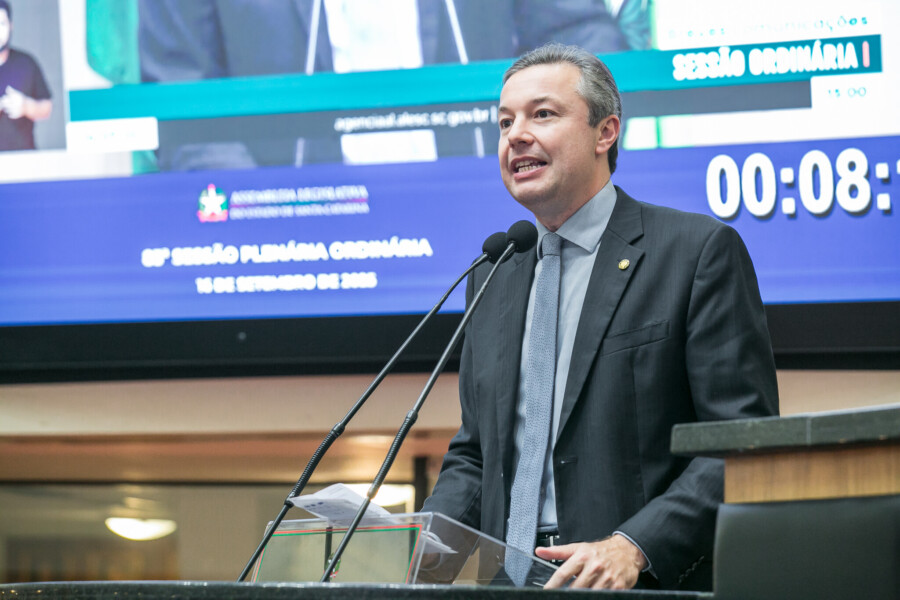 - Deputado Napoleão Bernardes (PSD)
