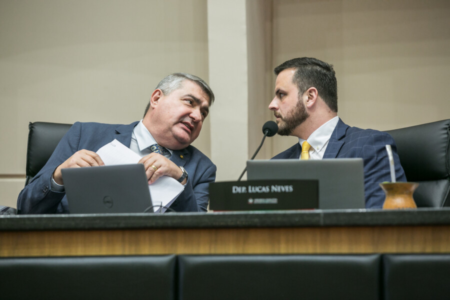 - Deputado Antídio Lunelli (MDB) - Deputado Lucas Neves (PODEMOS)