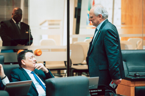 - Deputado Mauricio Peixer (PL)	
 - Deputado Dr. Vicente Caropreso (PSDB)
