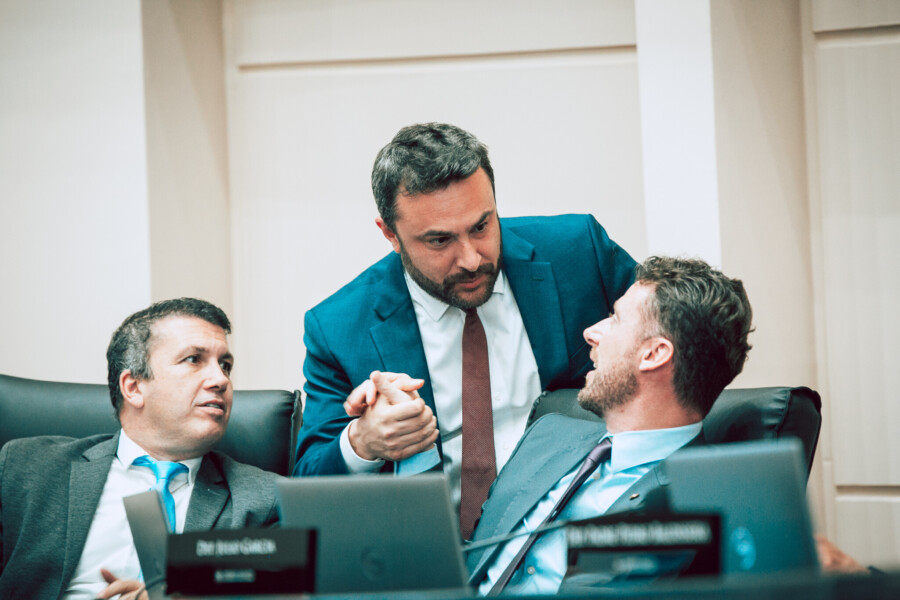 - Deputado Camilo Martins (Podemos)  - Deputado Marcius Machado (PL)
	
- Deputado Fernando Krelling (MDB)