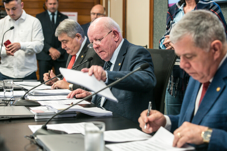 - Deputado Antídio Lunelli (MDB) 	
- Deputado Marcos Vieira (PSDB) - Deputado Mário Motta (PSD)