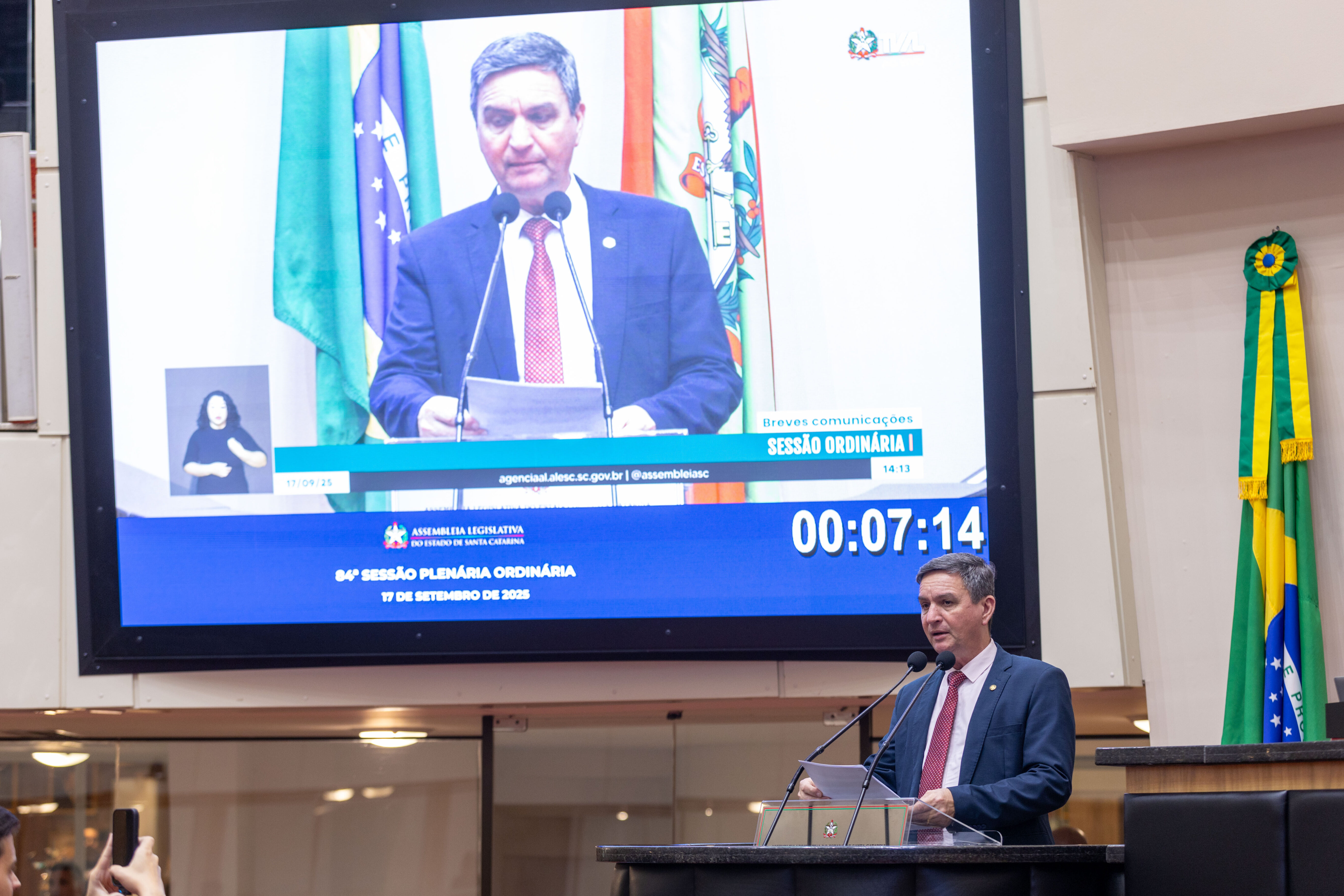 - Deputado Adilson Girard (MDB)