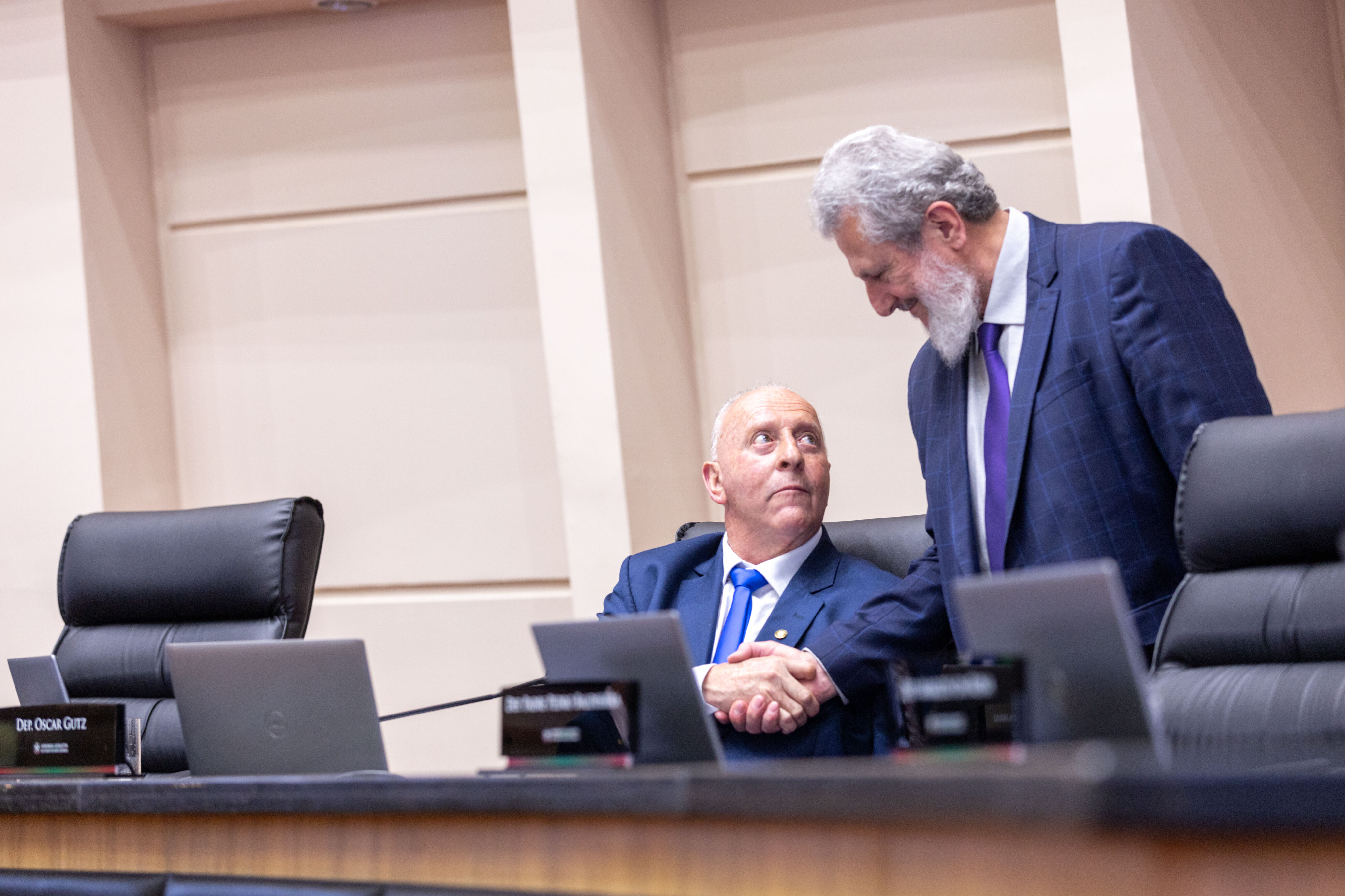 - Deputado Oscar Gutz (PL) 	

 - Deputado Padre Pedro Baldissera (PT)