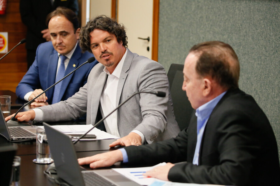 - Deputado Carlos Humberto (PL)
 - Deputado Marquito (PSOL)
- Auri Pavoni - Diretor-geral  Água e Saneamento (Emasa) de Balneário Camboriú SC
