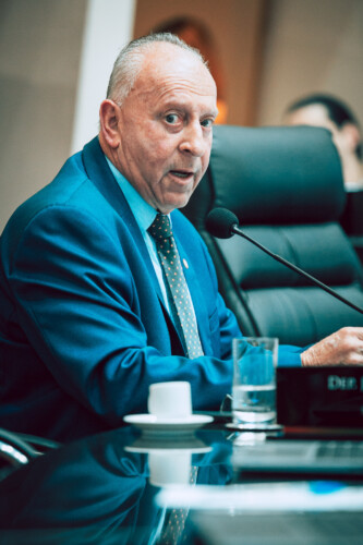 - Deputado Oscar Gutz (PL)