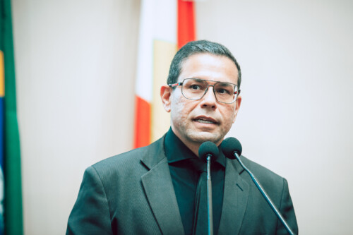 - Pastor Daniel Torres da Igreja Batista Getsêmani