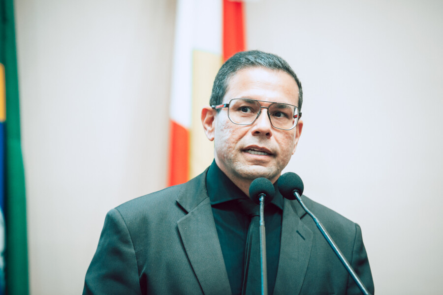- Pastor Daniel Torres da Igreja Batista Getsêmani