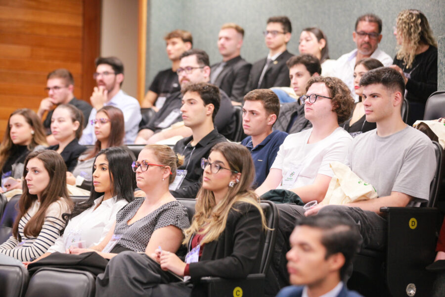 Participantes do Estágio Visita realizado em maio de 2025 na Alesc.