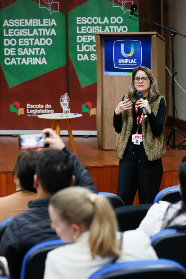 Lisiane Marcolin de Almeida