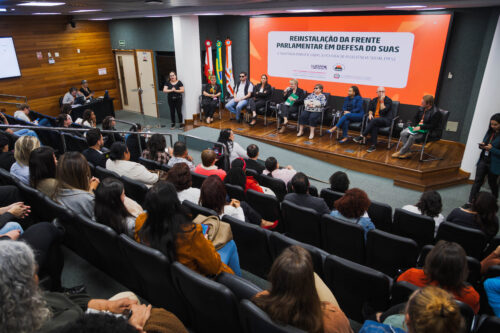 Frente lança abaixo-assinado por 1% do orçamento de SC para a assistência social