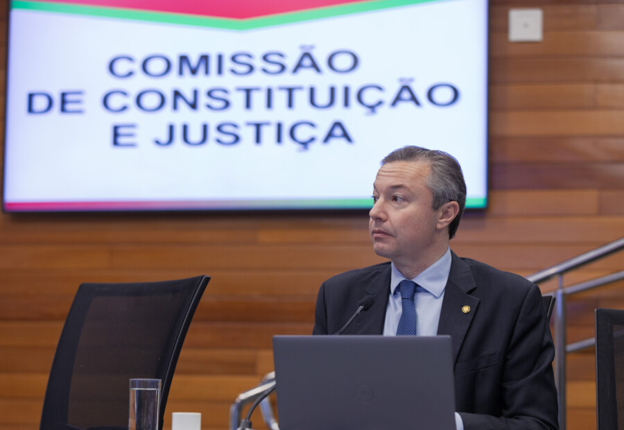 - Deputado Napoleão Bernardes (PSD)